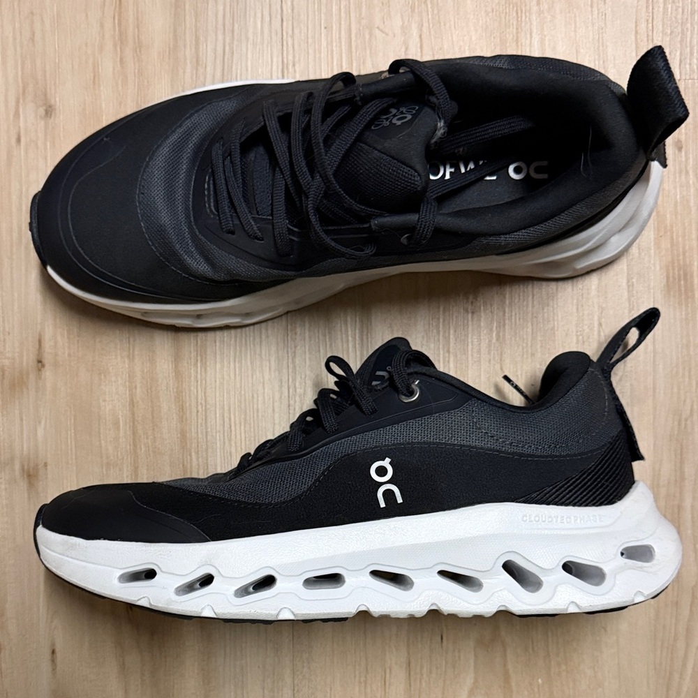 ON RUNNING
x Loewe Cloudtilt 2.0 sneakers